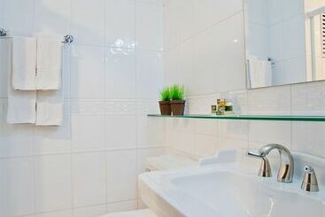 هتل Slaviero Executive Pinhais