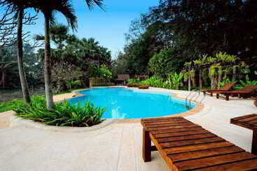 بانگلو Lampang River Lodge