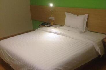 酒店 7days Inn Anji Centre