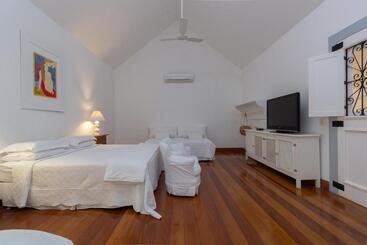 ユースホステル Pousada Casa De Paraty