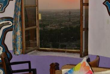 فندق Deepak Rest House