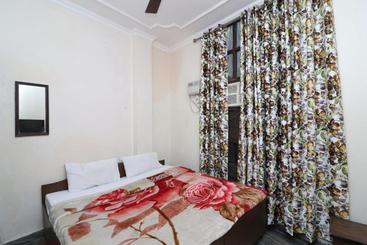 هتل Spot On Agarwal Lodge