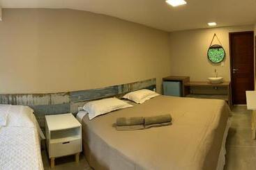 פנסיון Canto Das Acácias