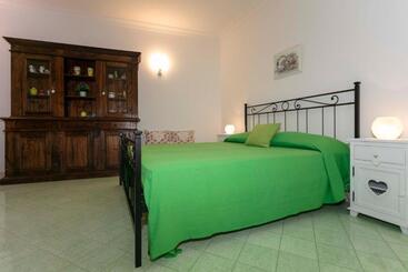 پانسیون Casa Pamela