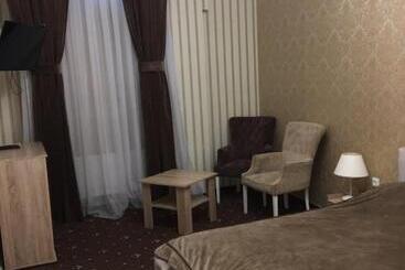 فندق Central Magnat Cinema