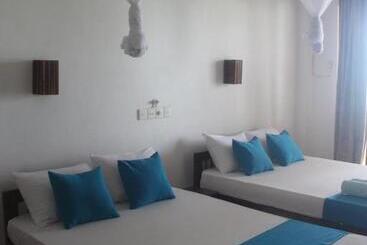 بنسيون Malee Villa