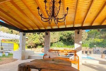 پانسیون Campos House