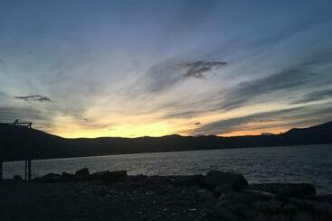 Пансион Villa Elvis Guesthouse