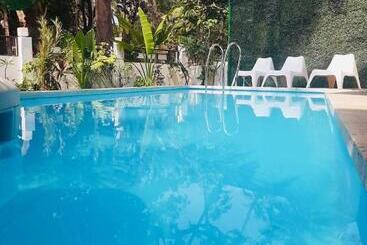 Half Hotel, Calangute