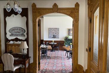 فندق Kalamazoo House