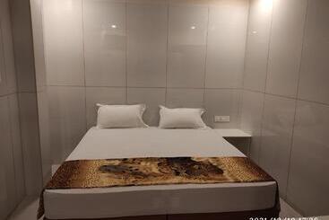 酒店 Quilon Residency