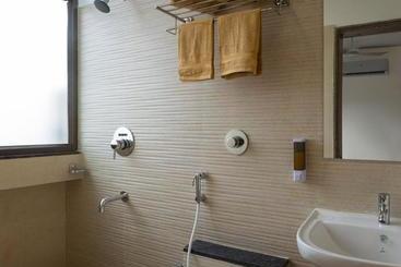 تختخواب و صبحانه Aavas Inn