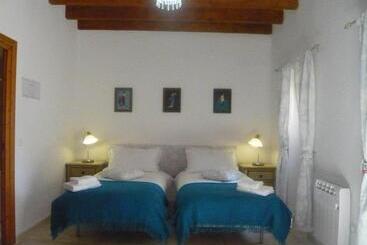 مبيت وإفطار Casa Montana