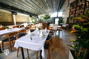هتل Agape Villa Apartments