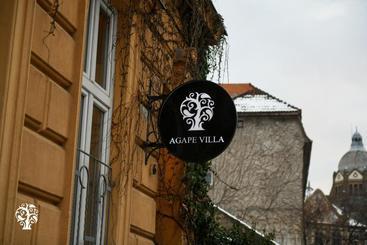 هتل Agape Villa Apartments