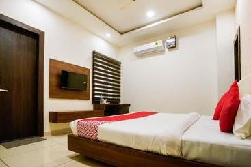 酒店 Oyo 76659 Airport