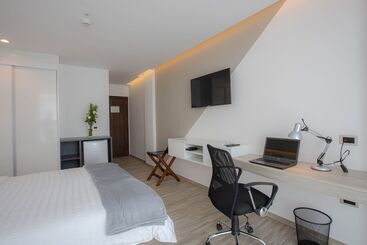 هتل Puerto Pacifico Guayaquil Airport