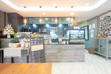 호텔 Capital O 75378 Thawapee Resort