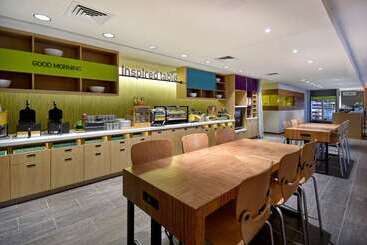 ホテル Home2 Suites By Hilton Wichita Downtown Delano