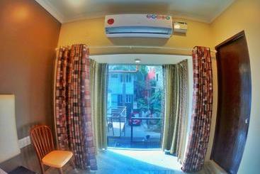 پانسیون New Metro Residency