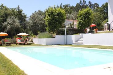 Bed and Breakfast Casa Nas Serras