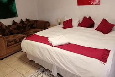 膳宿费 Mihandzu Guest House