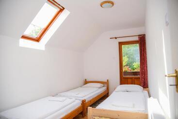 펜션 Mokus Vendeghaz