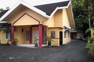 ペンション Wisma Mutiara