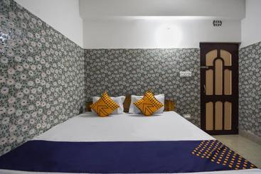 Collection O 73880 Ragsys Hotels