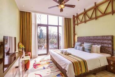 בית מלון כפרי Dinoman Club