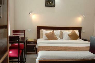 בית מלון כפרי A K Residency