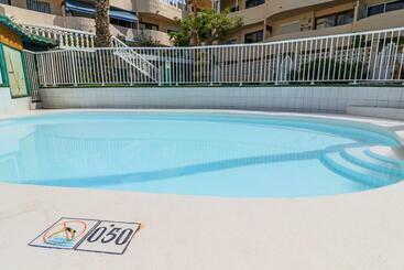 شقق خاصة سياحية 35100c01  Los Jazmines 9  La Colina 61