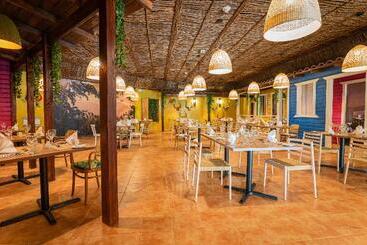 Hotel Caribe Deluxe Princess - All Inclusive