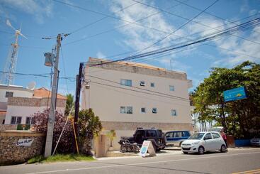בית מלון כפרי Kite Beach Inn