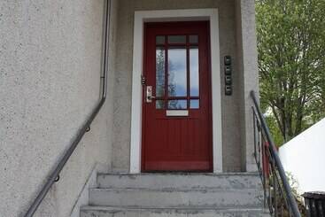 هتل Brekkugata 33 Guesthouse