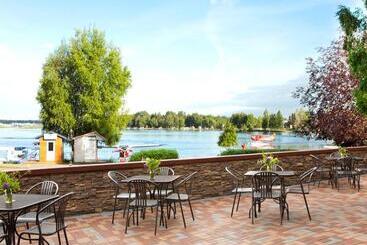 فندق The Lakefront Anchorage