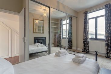 4 Bedroom Victorian House Near Notting Hill