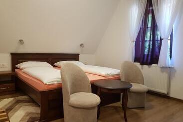 膳宿费 Pansion Breza