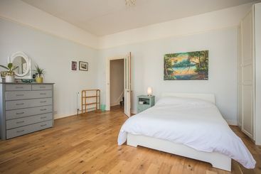 Spacious 3 Bedroom House In Dulwich