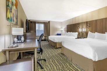 فندق Best Western Plus New Englander