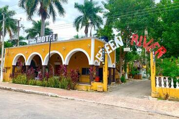 Eco Hotel Green River