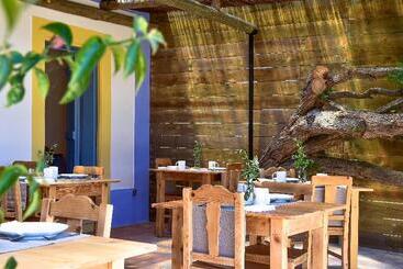 هتل روستایی Herdade Do Touril