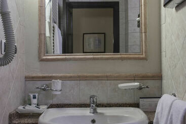 UNAHOTELS Palazzo Mannaioni Toscana
