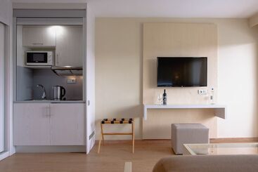 아파트 HL Suite Nardos Adults Only