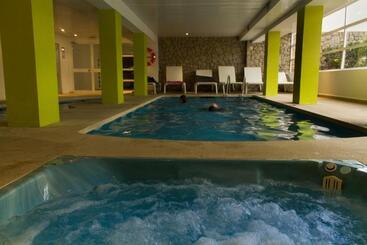 בית מלון כפרי Bluesea Anba Romaní