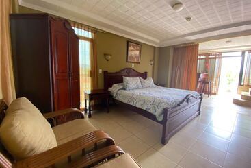 هتل Balcon Del Mar Beach Front