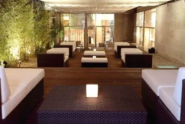 Отель Barcelona Catedral