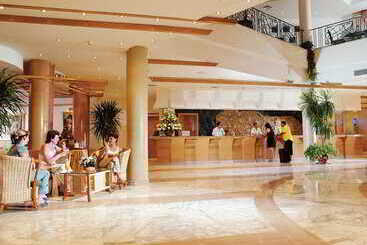 בית מלון כפרי Coral Beach Resort Tiran