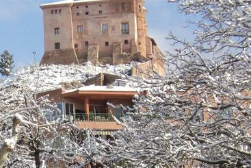 هتل Hospedería Castillo del Papa Luna