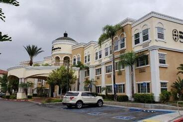 فندق Marguerite South Anaheim   Garden Grove, Trademark Collection By Wyndham